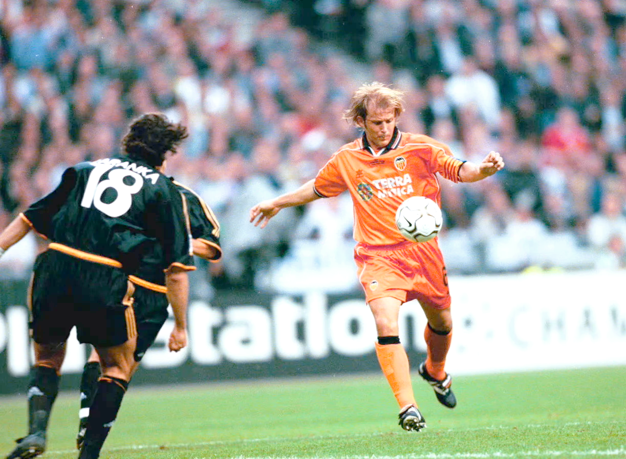 瓦伦西亚逆转战胜,出线前景一片光明的简单介绍 瓦伦西亚逆转战胜,出线前景一片光明的简单介绍