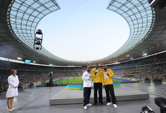 关于柏林联盟球员个人荣誉加冕，或成为队内支柱的信息