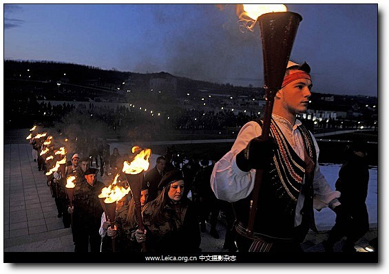 科索沃选手在击剑赛中表现抢眼 科索沃选手在击剑赛中表现抢眼