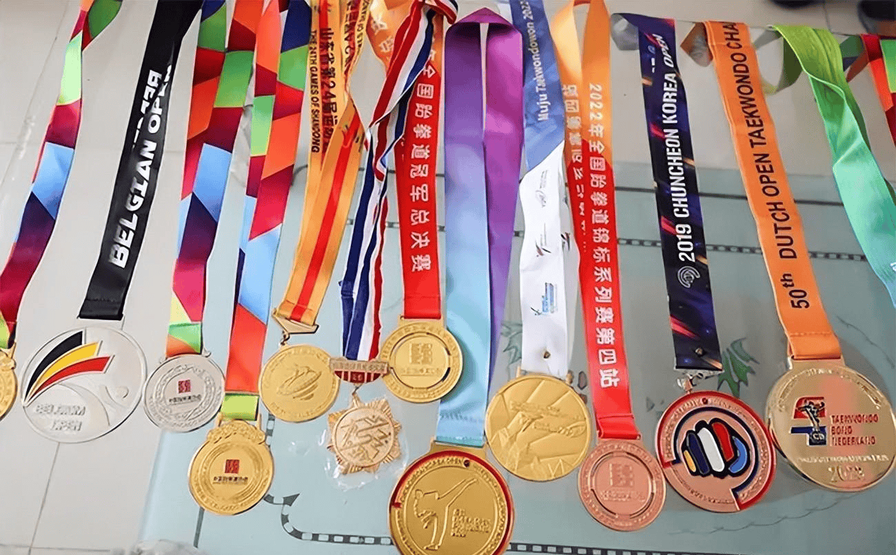 跆拳道比赛韩国选手获得金牌 跆拳道比赛韩国选手获得金牌