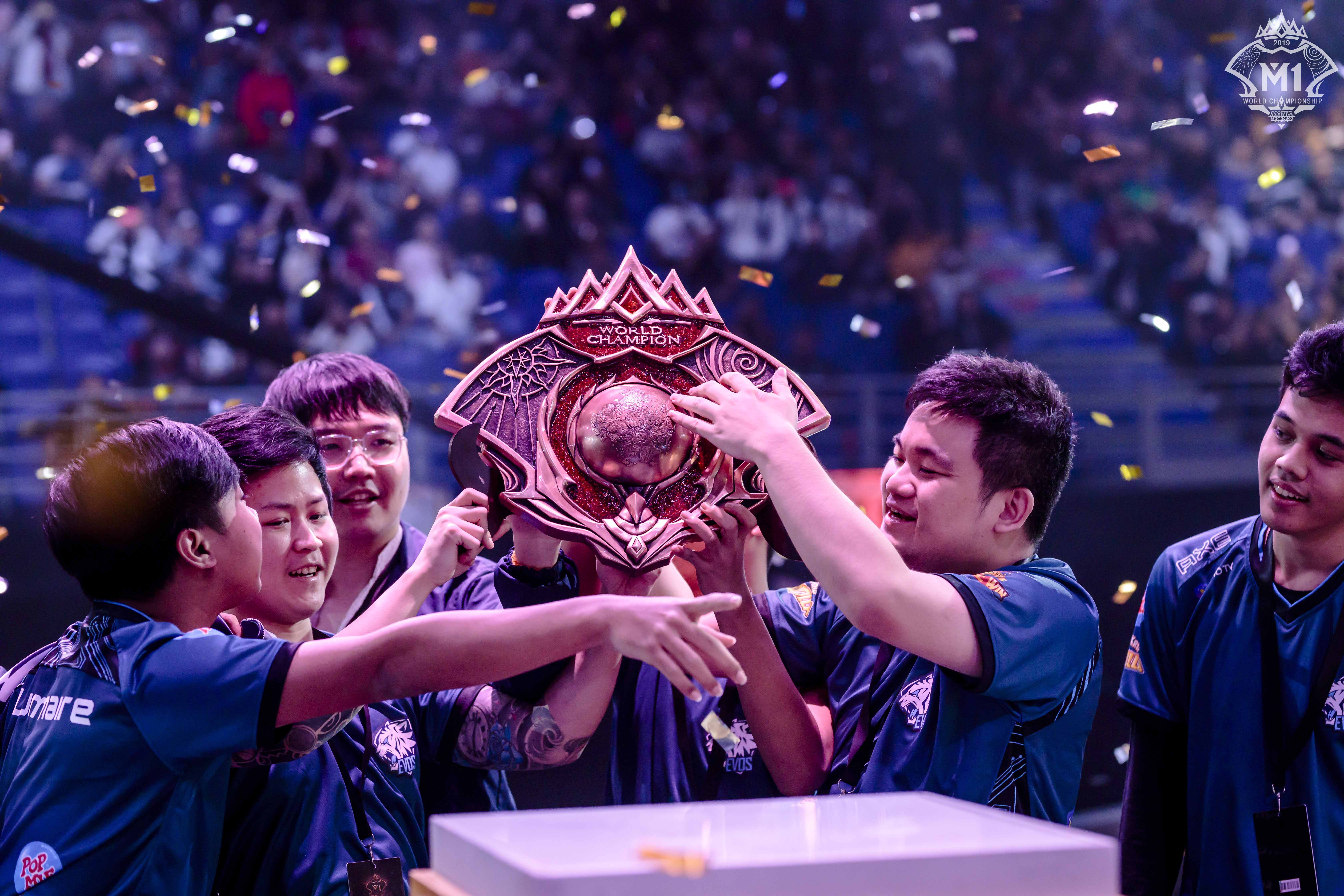 顶级球队之间的对抗,胜负难断令人期待 顶级球队之间的对抗,胜负难断令人期待