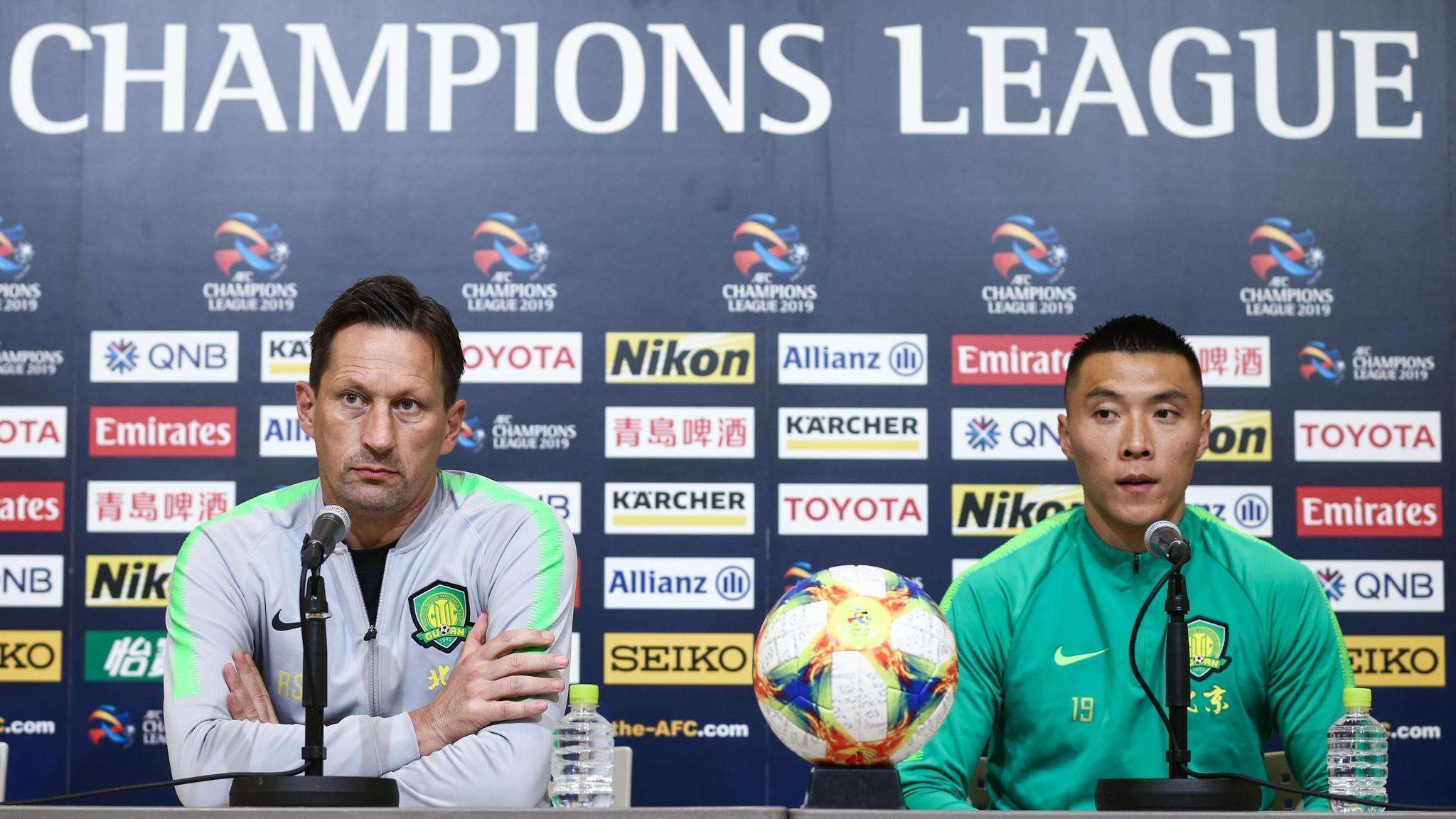 PG电子线上登入-恒大主帅调整战术，球队攻势如虹稳居榜首