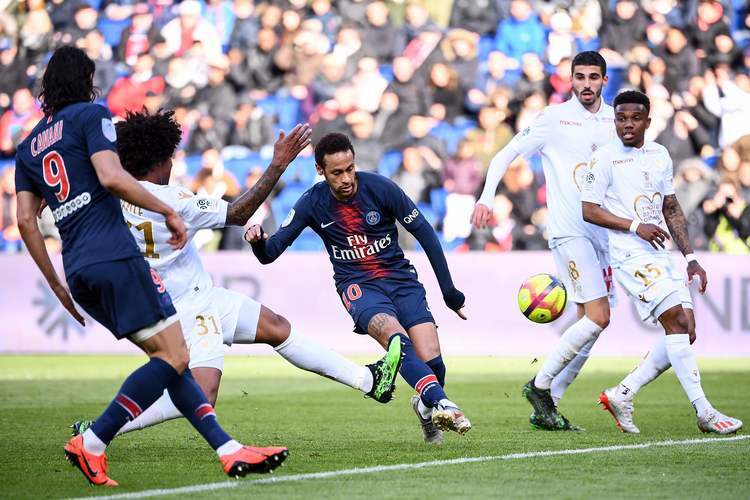 PG平台-关于豪门球队击败对手，晋级强赛的信息