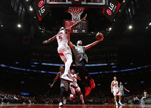 关于猛龙外线猛将横扫，遭遇背靠背两连败的信息