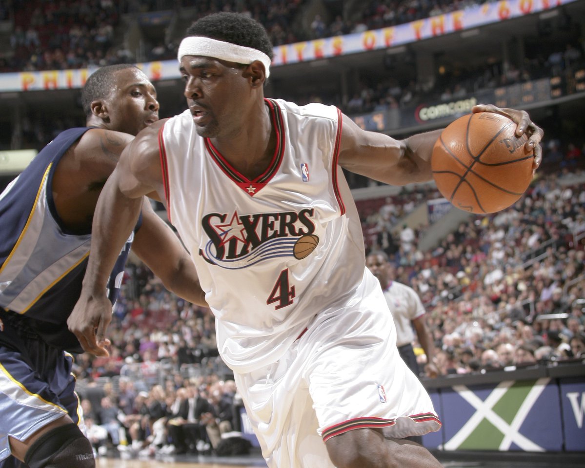 PG电子官网-克里斯普雷斯压哨绝杀，球迷尖叫不止