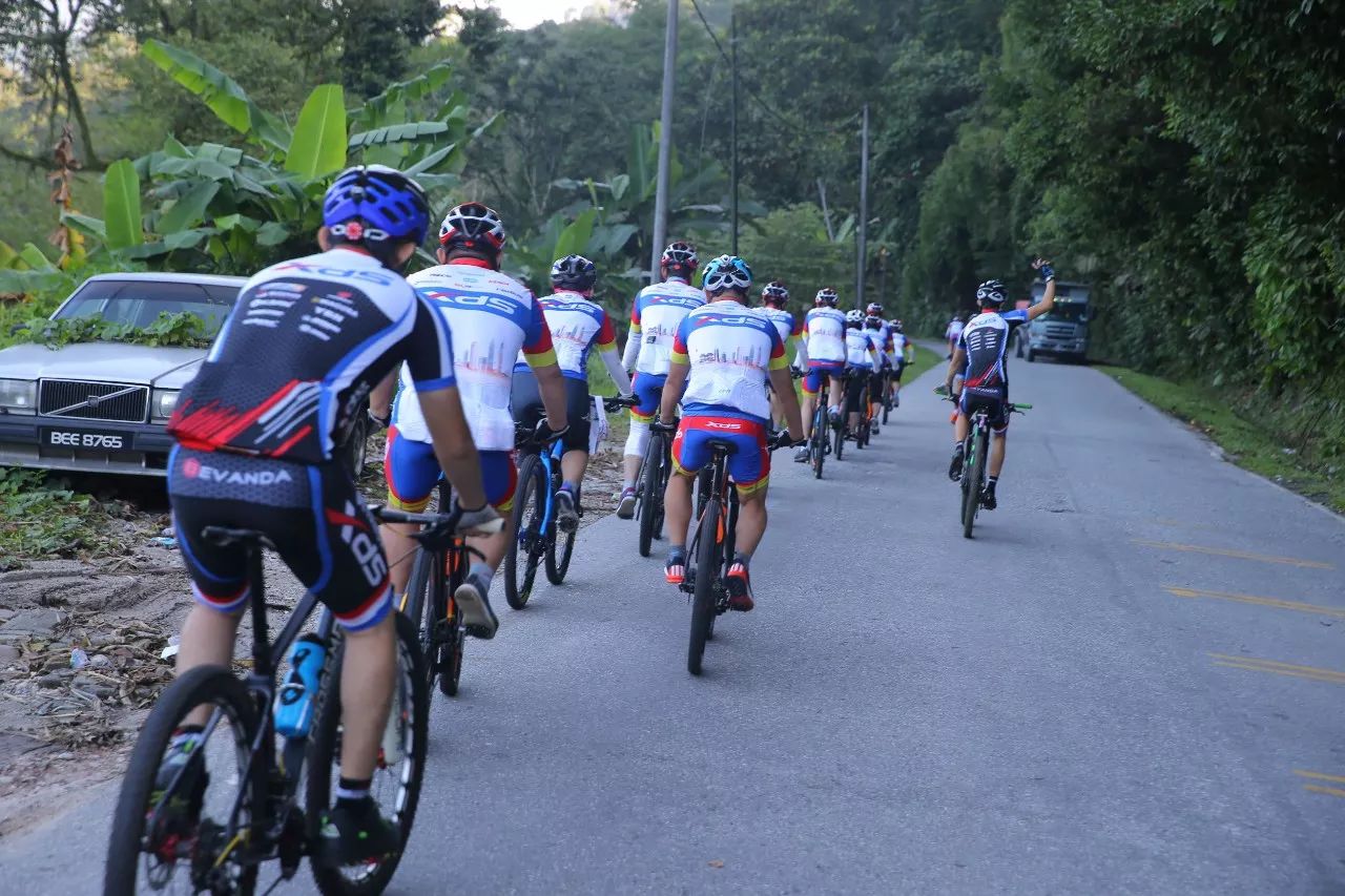 东南亚选手赛场风采,温暖人心的简单介绍 东南亚选手赛场风采,温暖人心的简单介绍