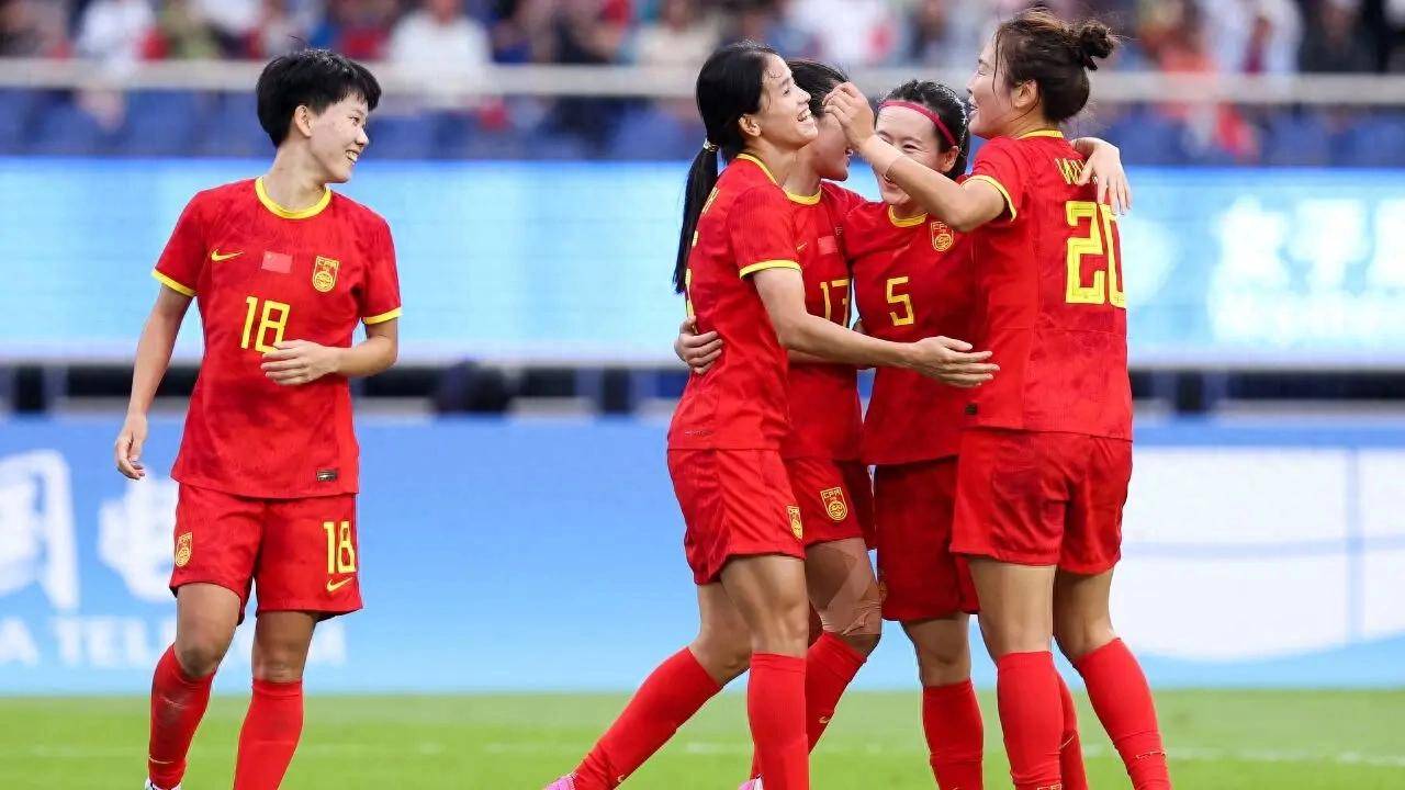 女足国家队的胜利赢得众多赞誉