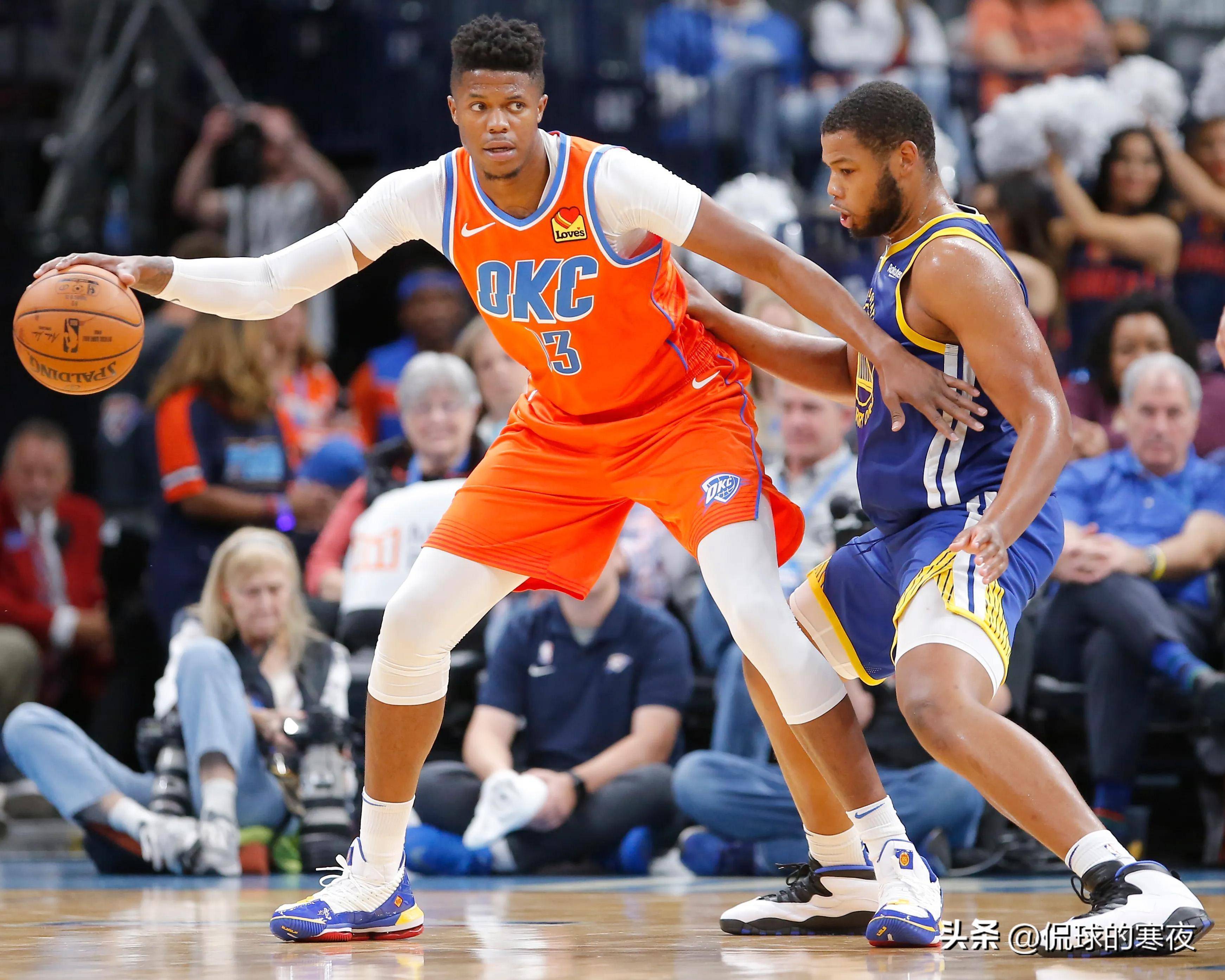 关于人主力中锋恢复训练！或将在下场比赛复出的信息