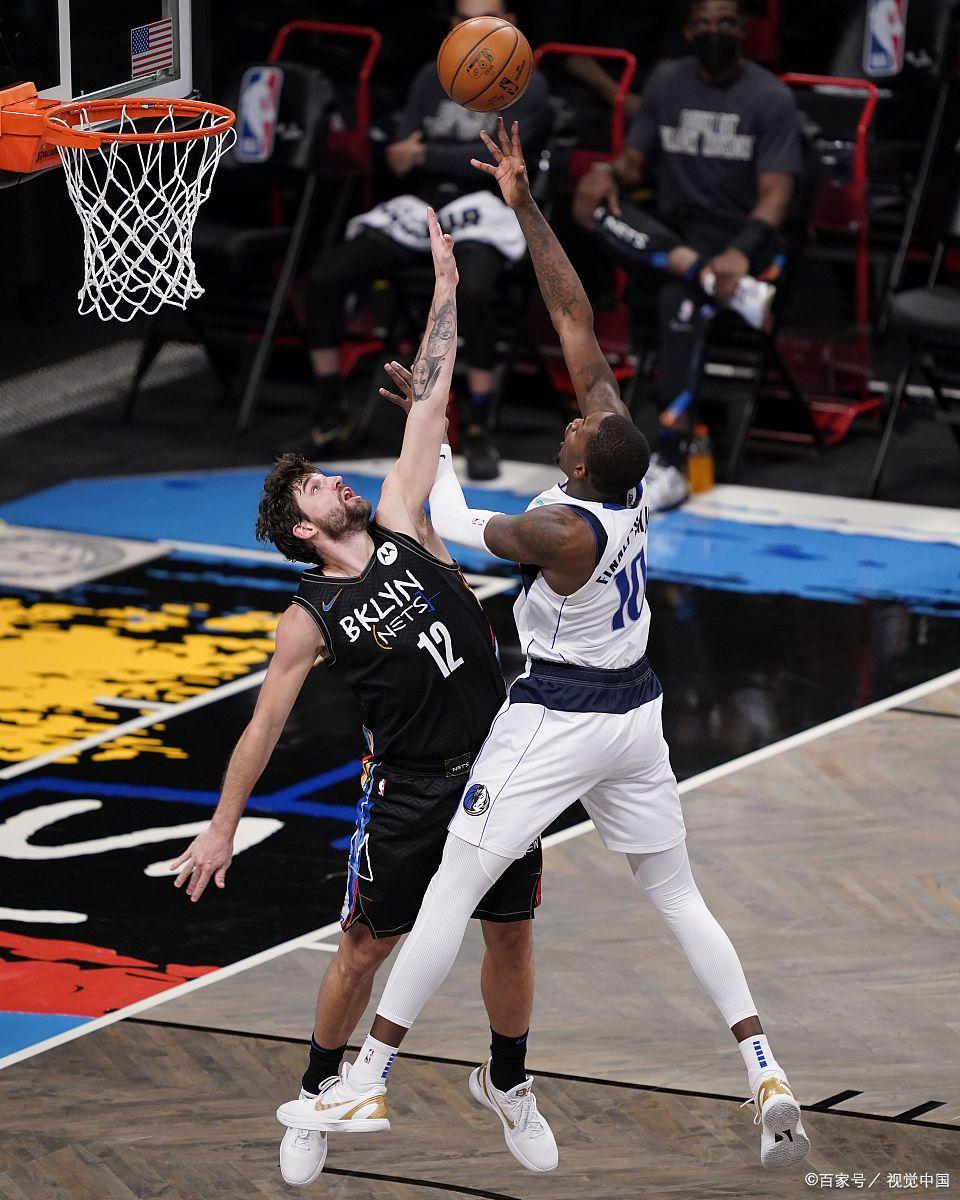 PG电子官网入口-独行侠击败马刺！乐福广场取得胜利