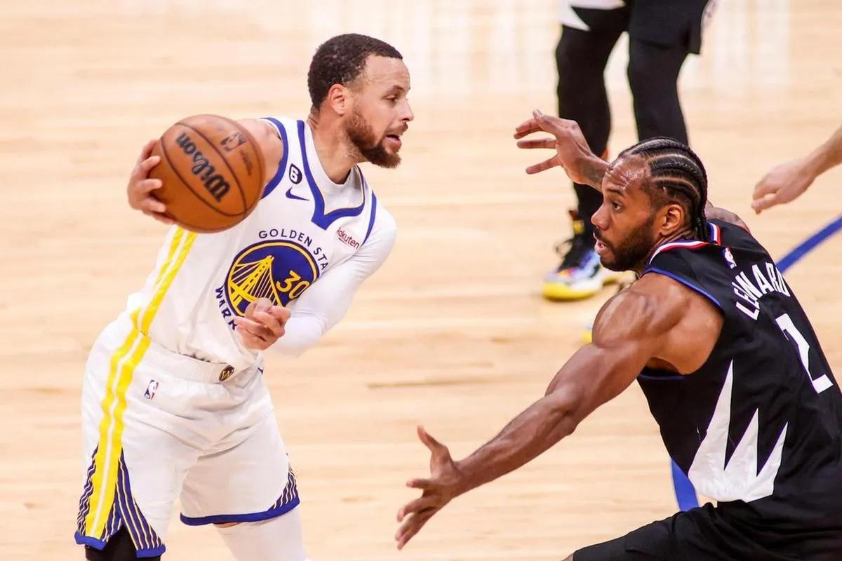 灰熊实现重要战胜,球队逐渐走出低谷 灰熊实现重要战胜,球队逐渐走出低谷