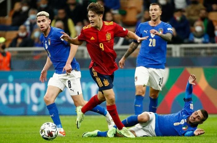 包含俄罗斯客场击败塞浦路斯,继续保持不败纪录的词条 包含俄罗斯客场击败塞浦路斯,继续保持不败纪录的词条