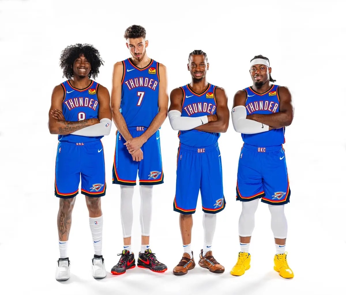 PG电子线上登入-精彩回放赛事，球队攻守兼备