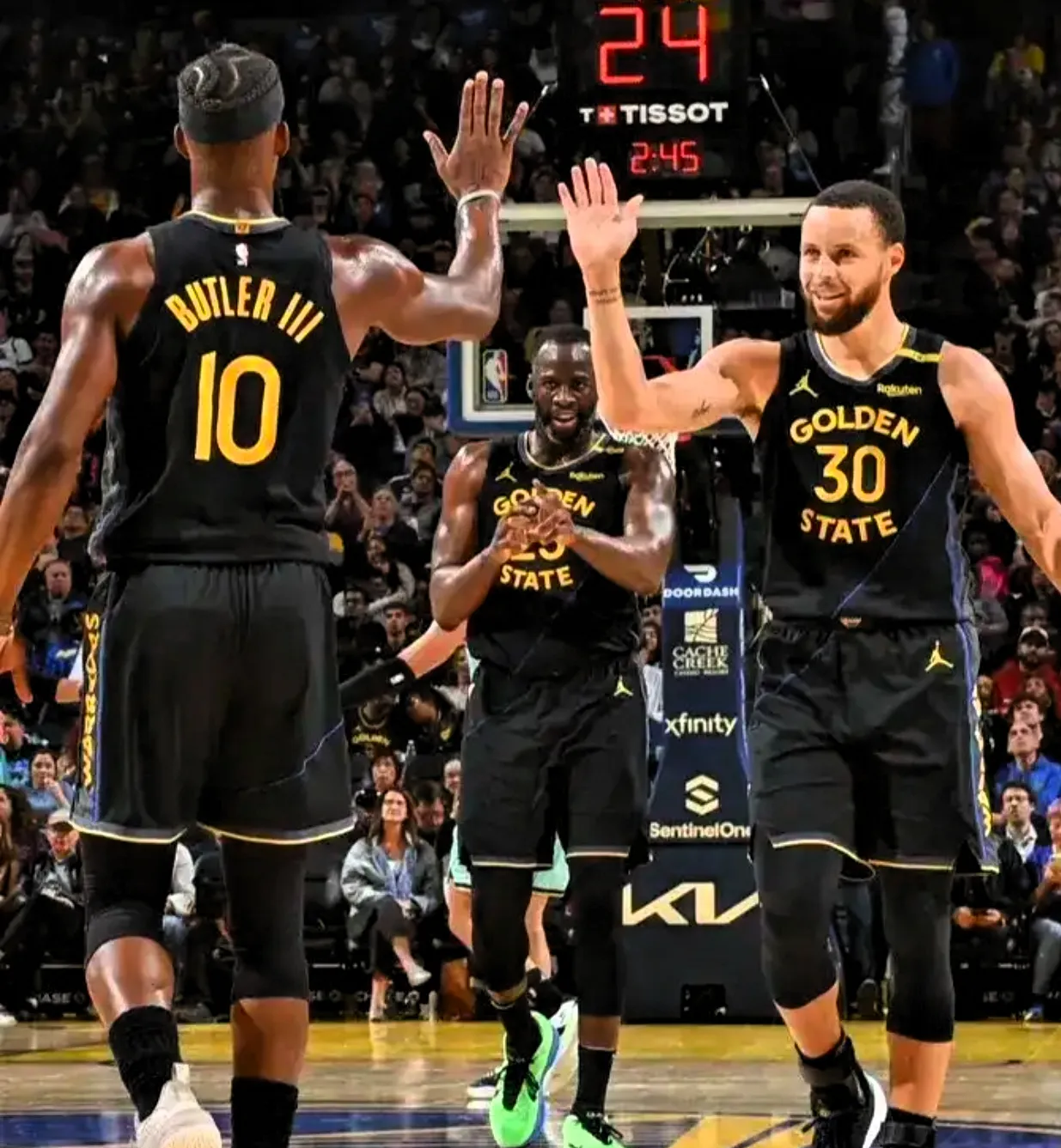 勇士新帅领衔重建计划,球队迎来新起点的简单介绍 勇士新帅领衔重建计划,球队迎来新起点的简单介绍