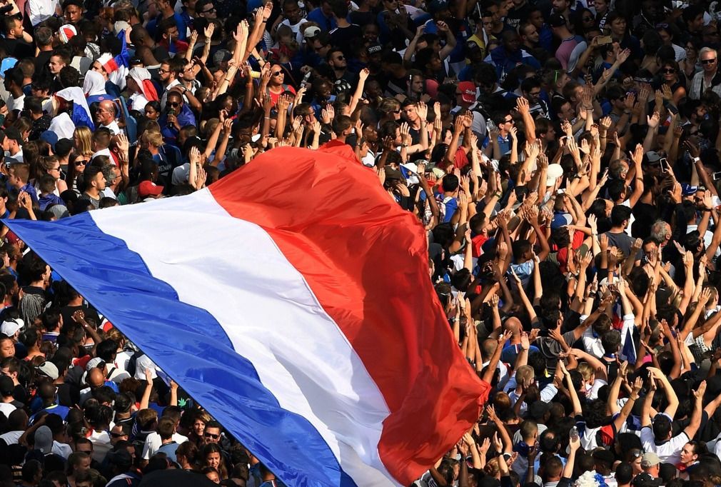 包含俄罗斯莫斯科斯巴琴队备战士气高昂的词条