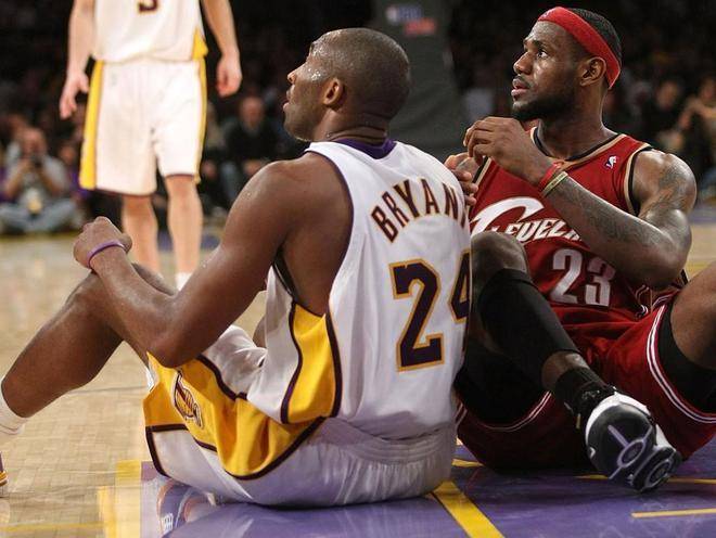 圣诞大战:湖人胜快船,詹姆斯狂砍37分 圣诞大战:湖人胜快船,詹姆斯狂砍37分