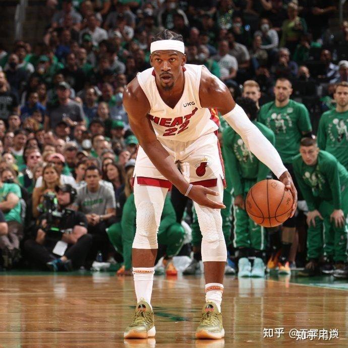 JDG险胜DRX,Perkz关键团战开团秒人鏖战多局入围赛,强势挺进下一轮 JDG险胜DRX,Perkz关键团战开团秒人鏖战多局入围赛,强势挺进下一轮