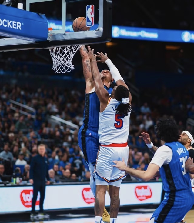 魔术队近期防守出色,多次反击取胜 魔术队近期防守出色,多次反击取胜