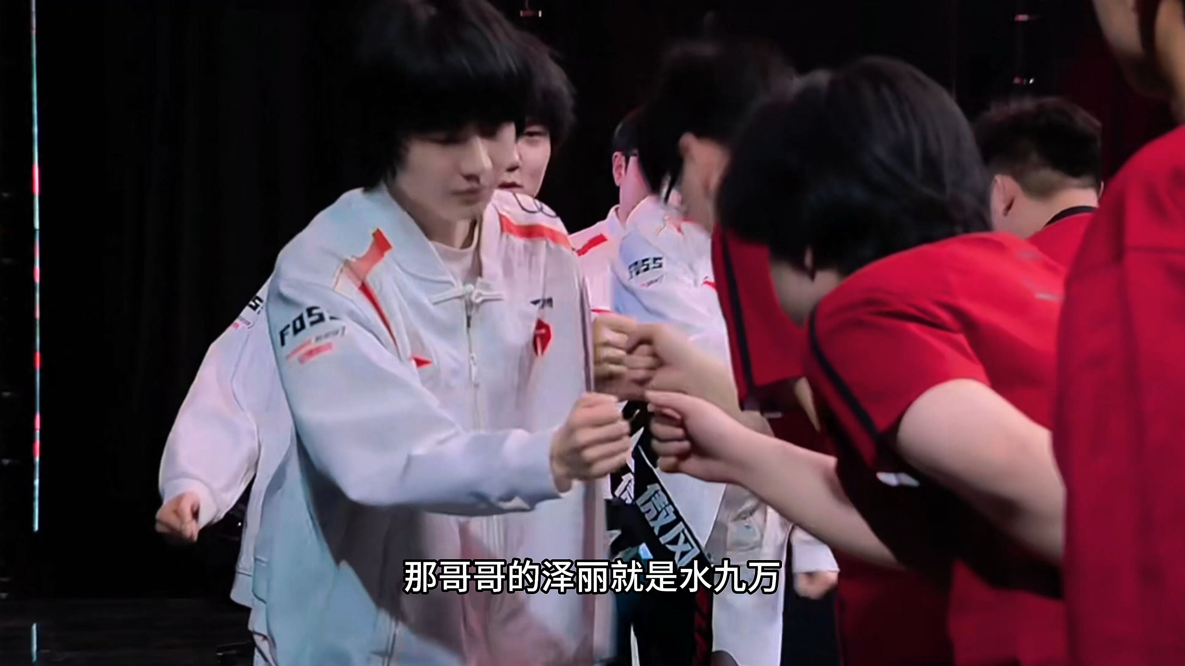 100T鏖战TL,369打出惊人五杀宿命之战四强赛,留下经典瞬间 100T鏖战TL,369打出惊人五杀宿命之战四强赛,留下经典瞬间