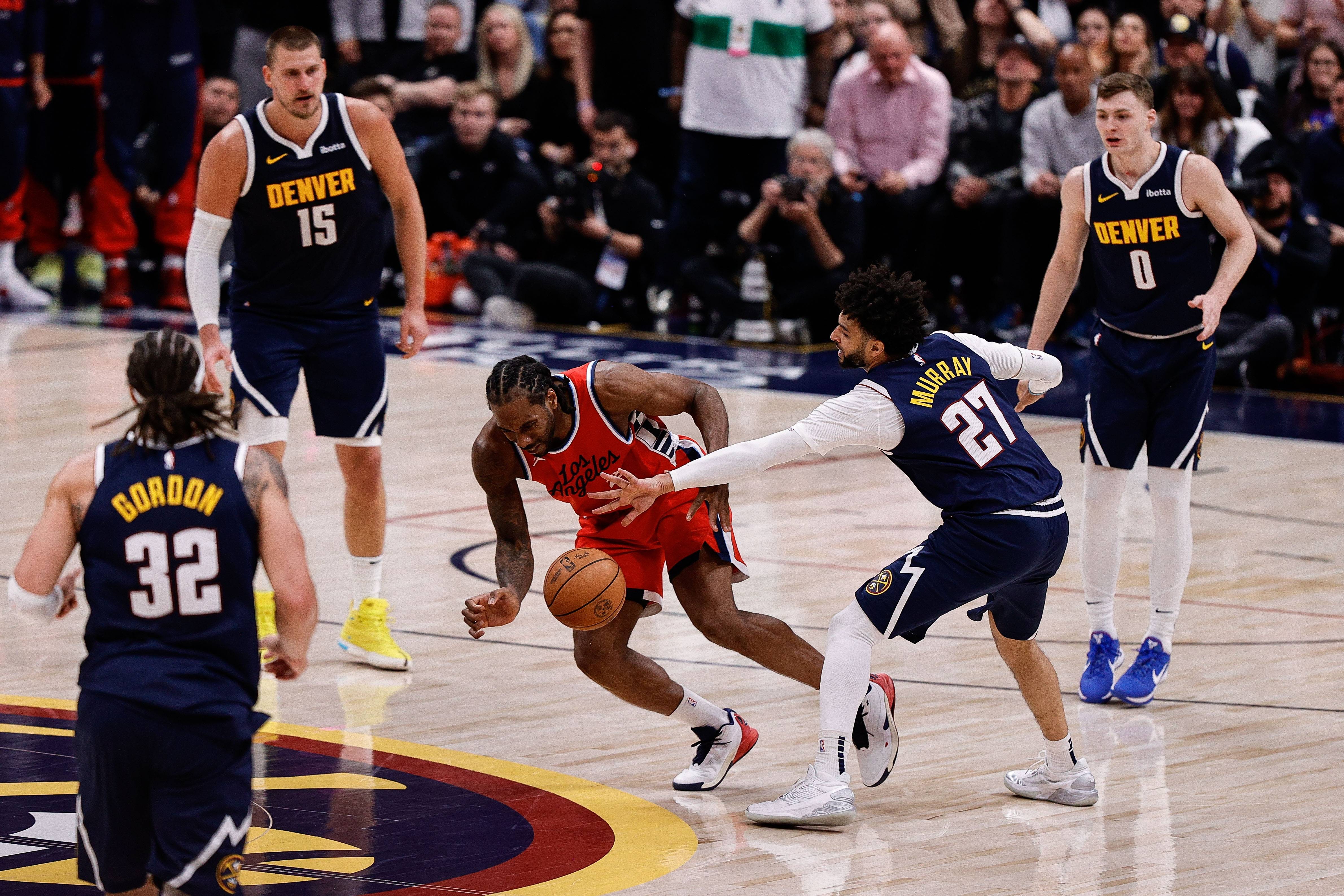 洛杉矶快船新举措连赢三场 洛杉矶快船新举措连赢三场