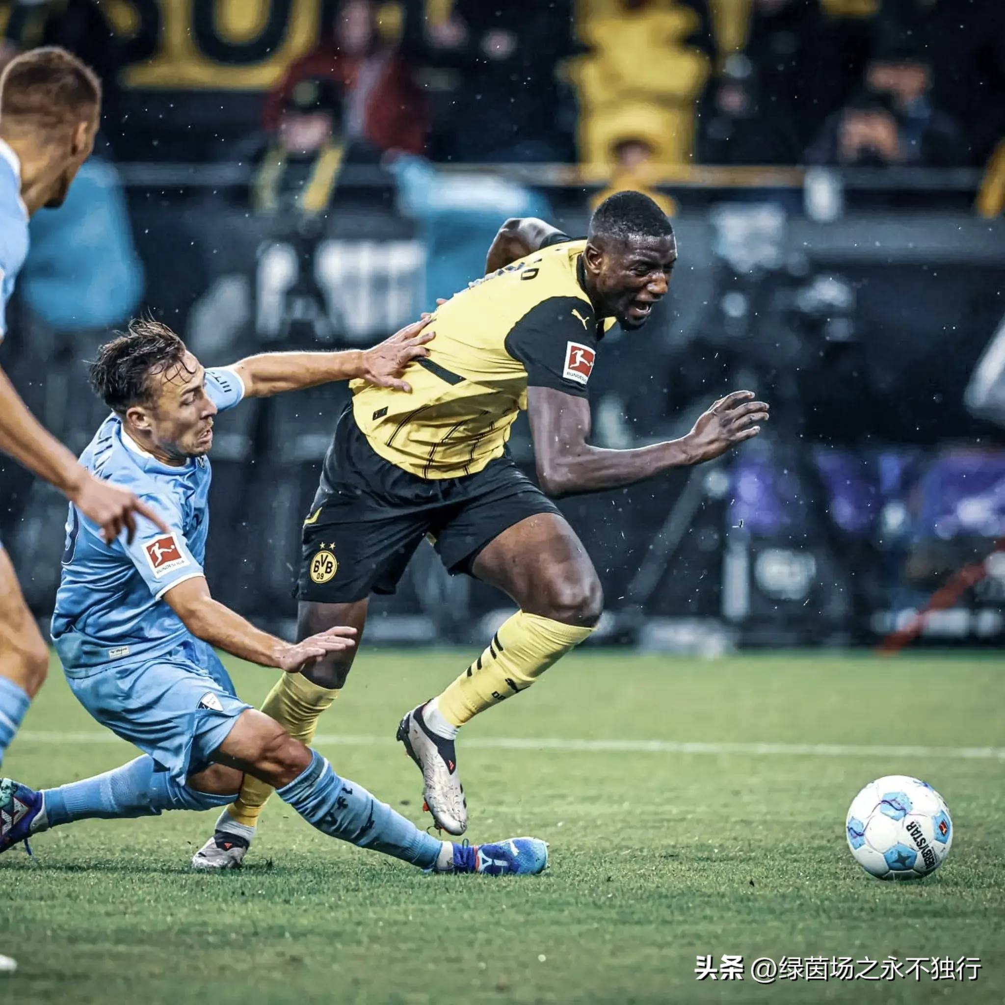 多特蒙德卫冕冠军再次受挫,排名下滑的简单介绍 多特蒙德卫冕冠军再次受挫,排名下滑的简单介绍