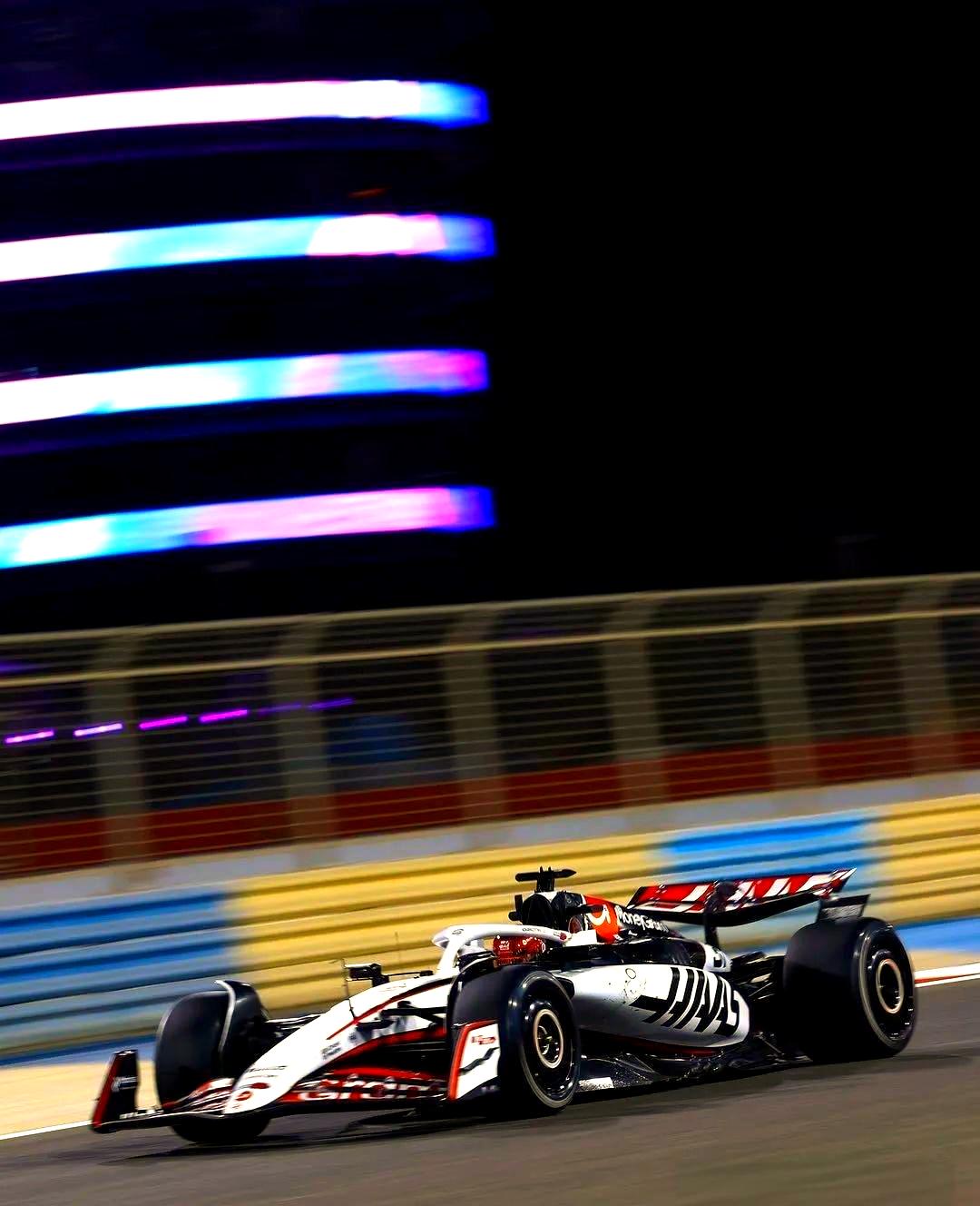 PG Soft Gaming-包含哈斯车队力克红牛车队，塞恩斯高光表现的词条