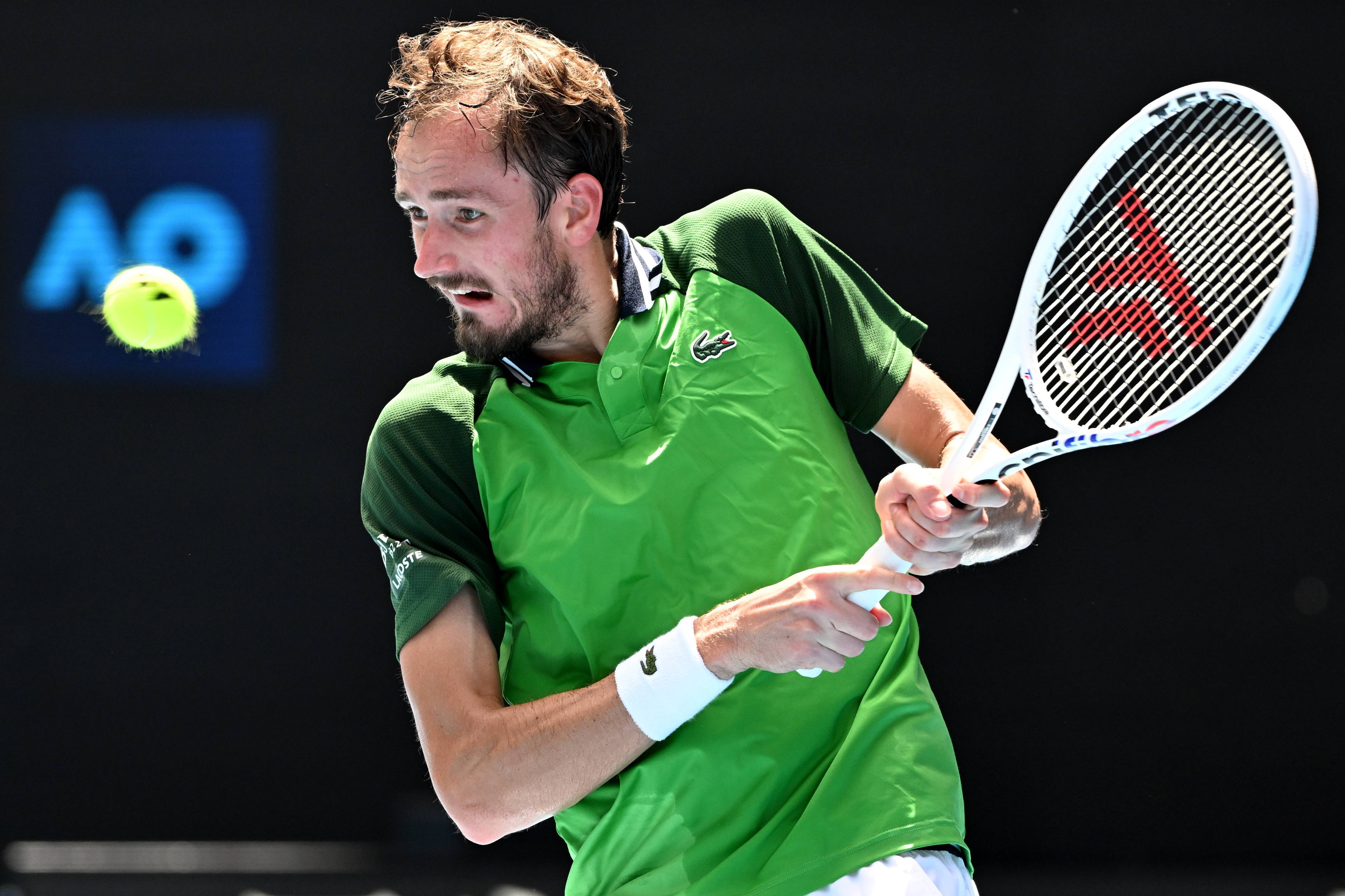 美网横扫ATP总决赛，梅德韦杰夫惊艳四座的简单介绍