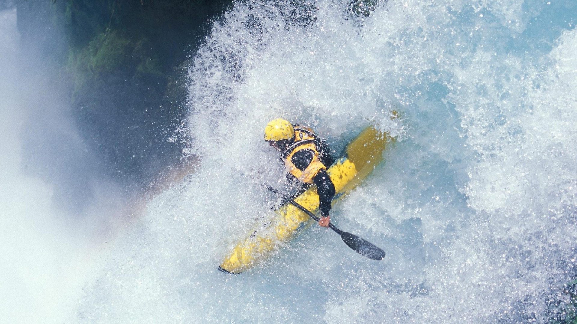 PG电子官网入口-道岔之前，当楚阿梅尼在银石向左急转