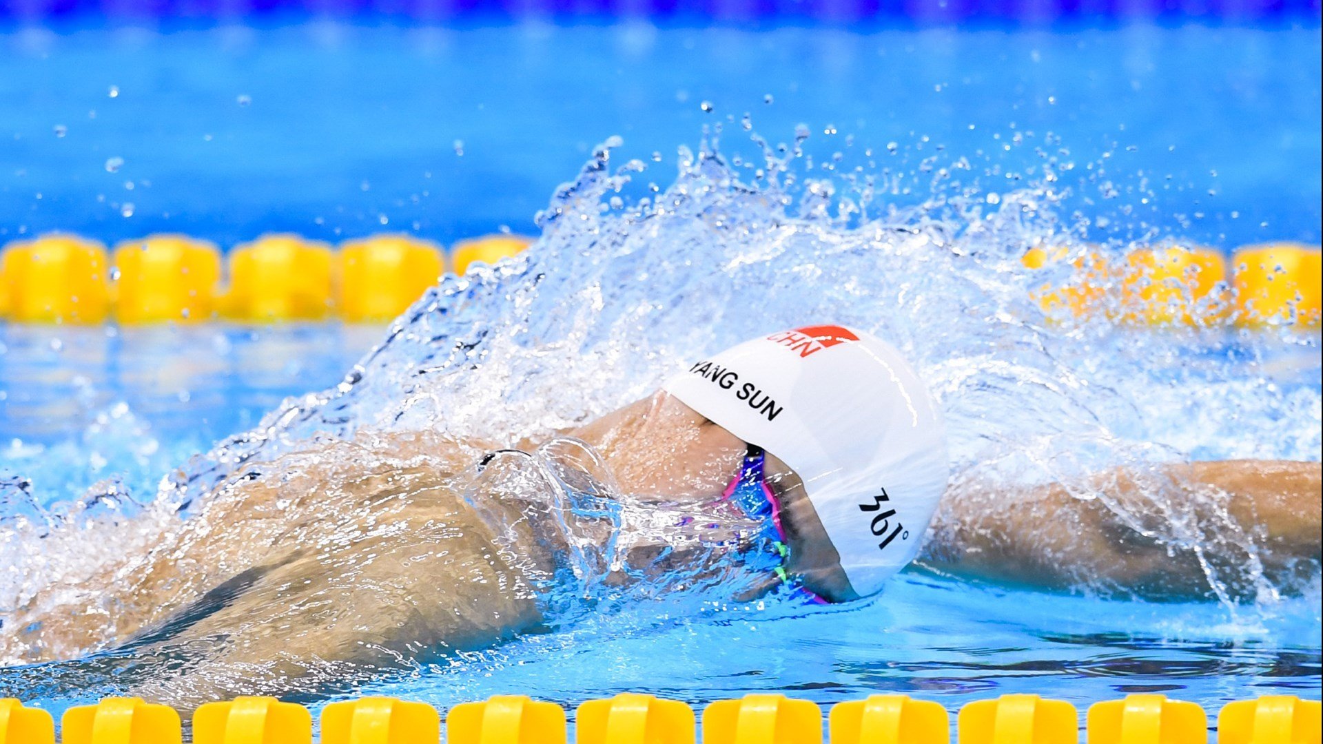 黄金时代落幕，幽灵进球夜，范戴克三度救主终结西班牙霸权