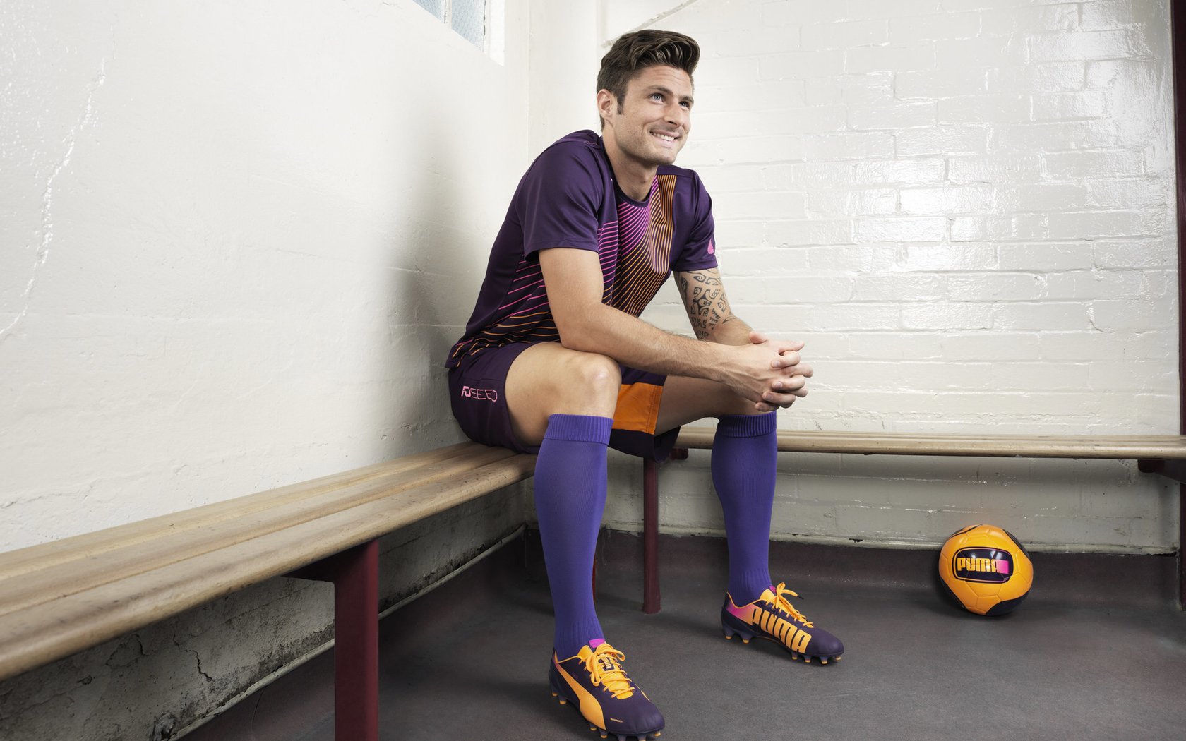 冰与火之歌，马刺窒息防守险胜国王，布伦森狂飙40分带队取胜